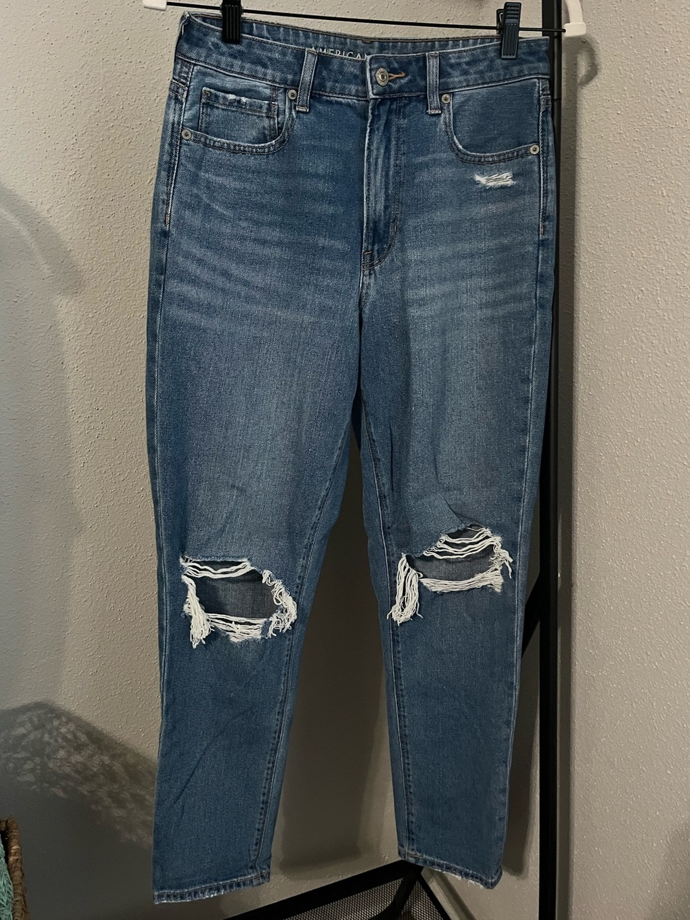 American Eagle Outfitters Distressed Blue Ankle Jeans